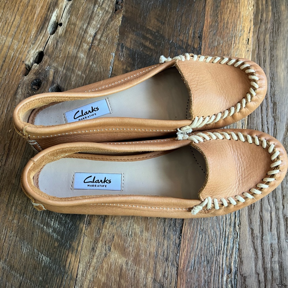 New Clark’s Narrative Evesham Melody Tan Leather Loafers Moccasins Women’s 6.5
